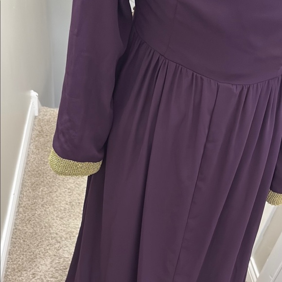 Regal Purple Gown with Gold Detailing - Picture 10 of 14